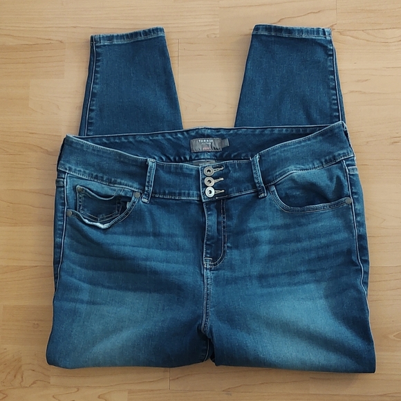 Torrid Stretch Jeggings - Picture 2 of 4